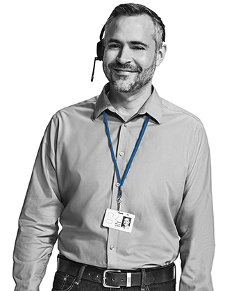 Blue Cross Member service representative wearing a headset